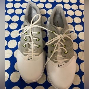 Nike Golf Shoes White Gray Spikeless Traction Lightweight Women’s 8